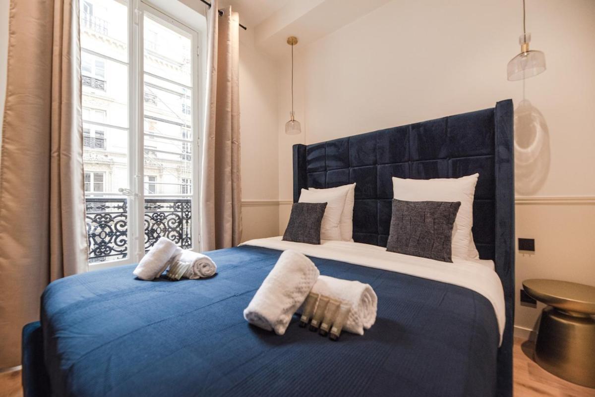 Luxury 3 Bedrooms Flat - Grands Boulevards Parigi